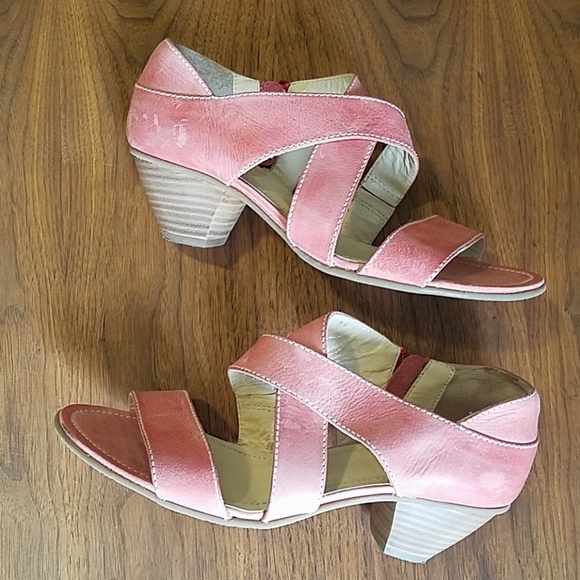 Anthropologie Shoes - Fidji Leather Shoes